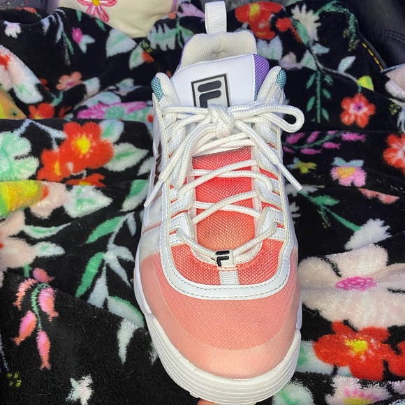 Fila - Picture 2 of 6